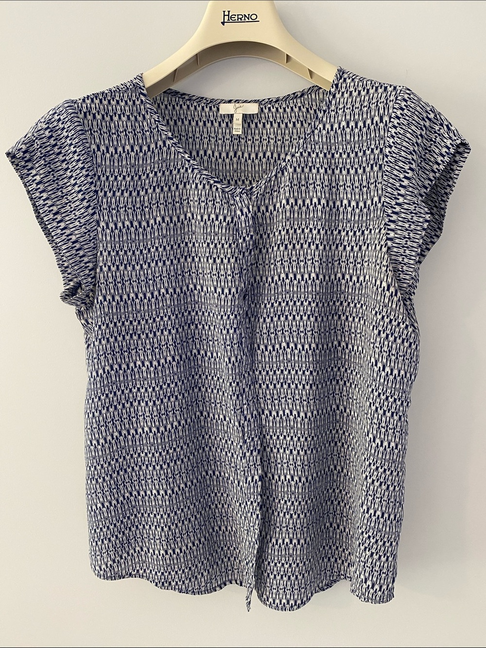 Joie Navy and White Patterned Cap-Sleeve Silk Blouse